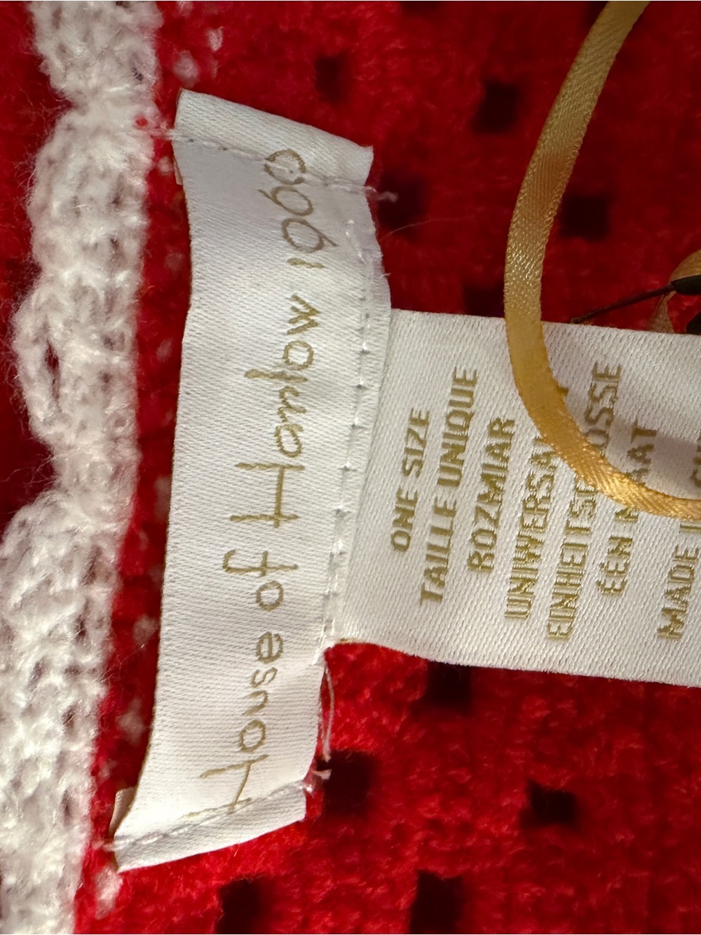 Red Heart Appliqué Fringe Cropped Cape - Picture 6 of 6